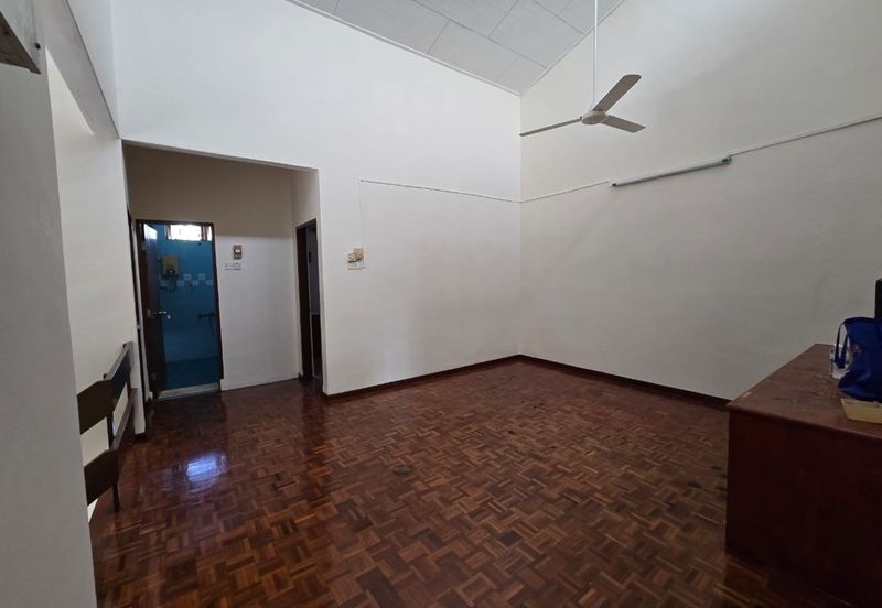 Skudai /  Tun Aminah /  Taman Tasek / Jalan Danau / Double Storey Semi D