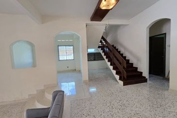 Skudai /  Tun Aminah /  Taman Tasek / Jalan Danau / Double Storey Semi D