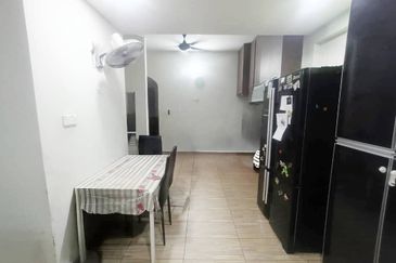 Kulai Bandar Putra / Jalan Enggang / Double Storey Terrace House