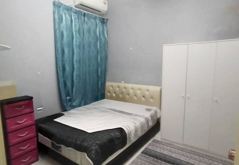 Kulai Bandar Putra / Jalan Enggang / Double Storey Terrace House