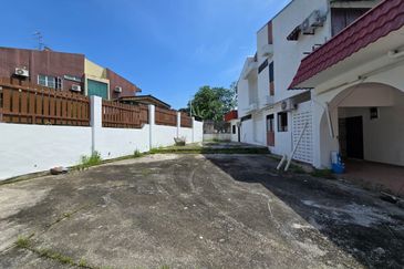Skudai / Tun Aminah / Taman Tasek / Double Storey Semi D