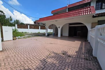 Skudai / Tun Aminah / Taman Tasek / Double Storey Semi D