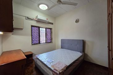 Skudai / Tun Aminah / Taman Tasek / Double Storey Semi D