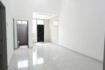 Kulai Bandar Putra / Jalan Bayan 3 / Brand New Single Storey House 