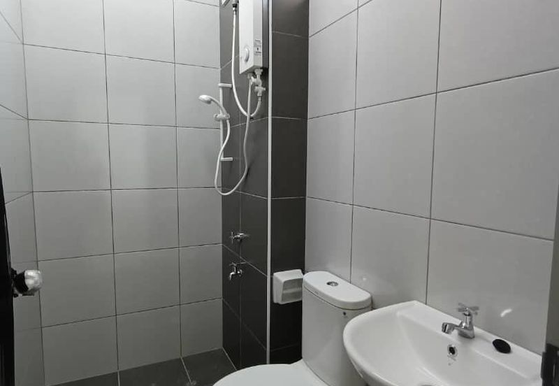 Kulai Bandar Putra / Jalan Bayan 3 / Brand New Single Storey House 