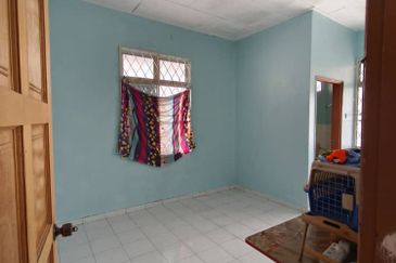 Kulai Senai / Taman Senai Utama / Single Storey Terrace  Endlot