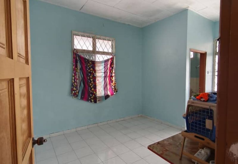 Kulai Senai / Taman Senai Utama / Single Storey Terrace  Endlot