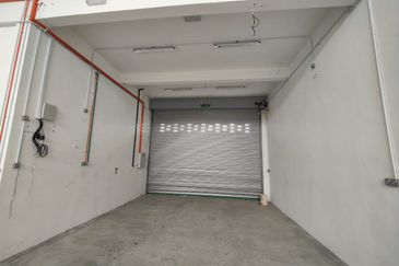 Kulai / Saleng 1.5 storey Terrace factory