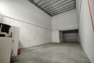 Kulai / Saleng 1.5 storey Terrace factory