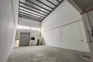 Kulai / Saleng 1.5 storey Terrace factory