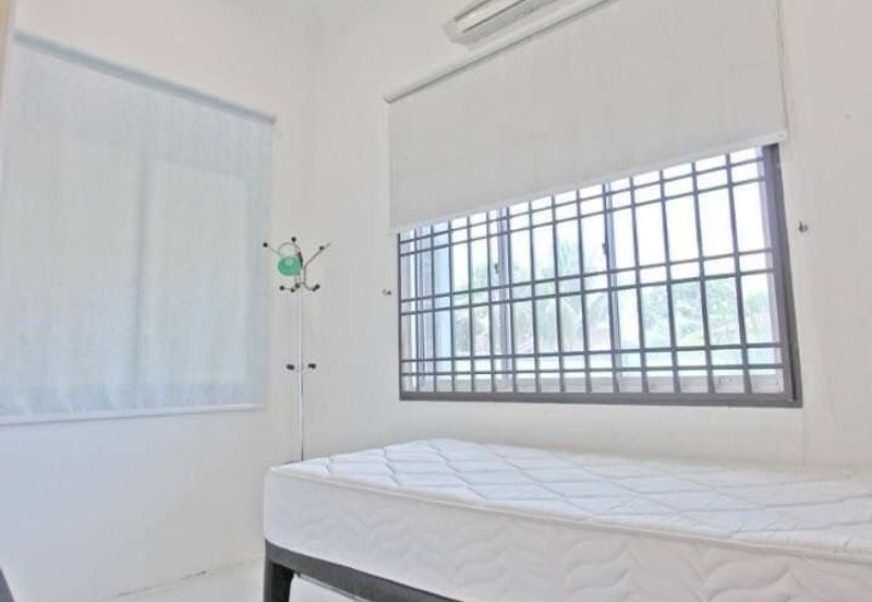 Kulai / Bandar Putra/ Jalan Merak / Single Storey Corner lot 