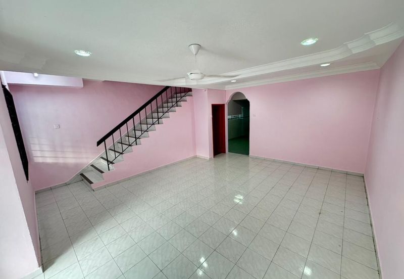 Kulai Saleng / Tamam Muhibbah / Jalan Jambu / 2 Storey Terrace House Renovated unit