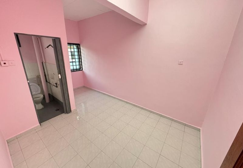 Kulai Saleng / Tamam Muhibbah / Jalan Jambu / 2 Storey Terrace House Renovated unit