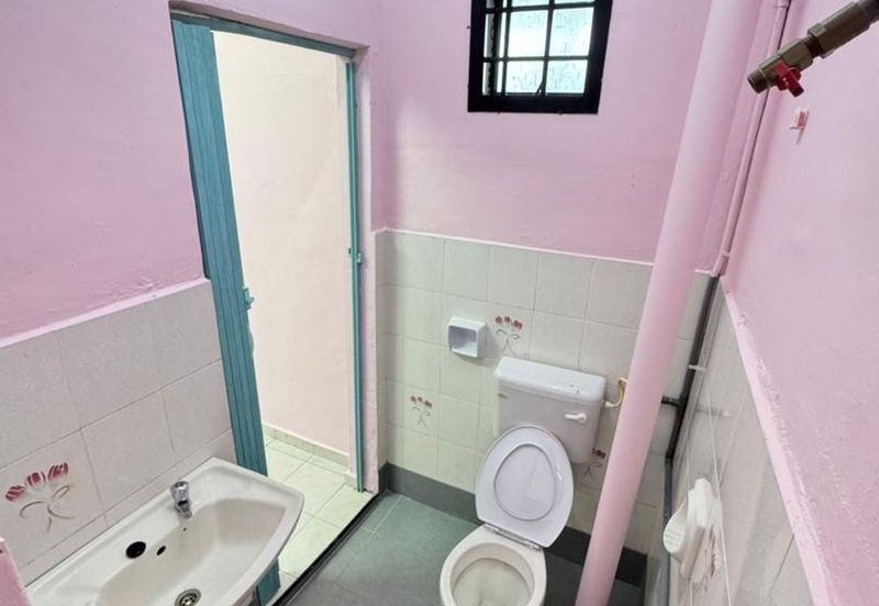 Kulai Saleng / Tamam Muhibbah / Jalan Jambu / 2 Storey Terrace House Renovated unit