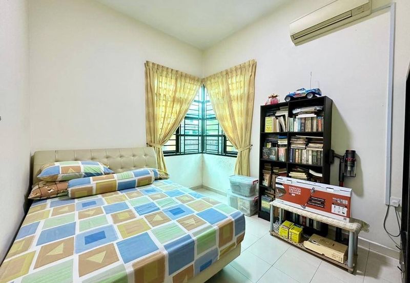 Iskandar Puteri / Taman Nusa Idaman / Double Storey Semi Detached House