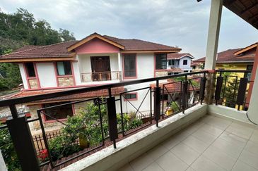 Iskandar Puteri / Taman Nusa Idaman / Double Storey Semi Detached House