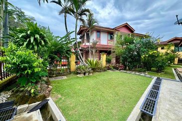 Iskandar Puteri / Taman Nusa Idaman / Double Storey Semi Detached House