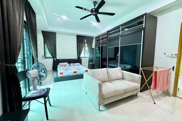 Iskandar Puteri / Taman Nusa Idaman / Double Storey Semi Detached House