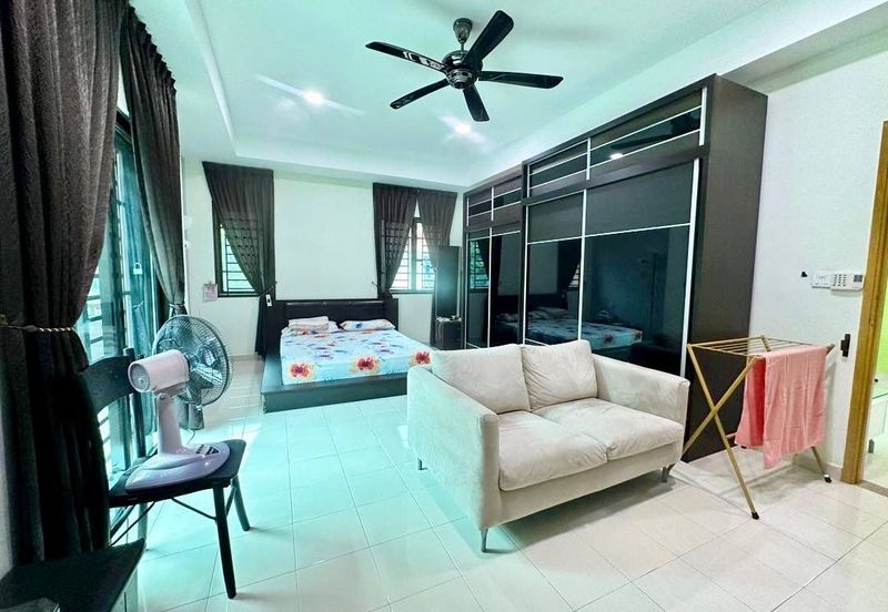 Iskandar Puteri / Taman Nusa Idaman / Double Storey Semi Detached House