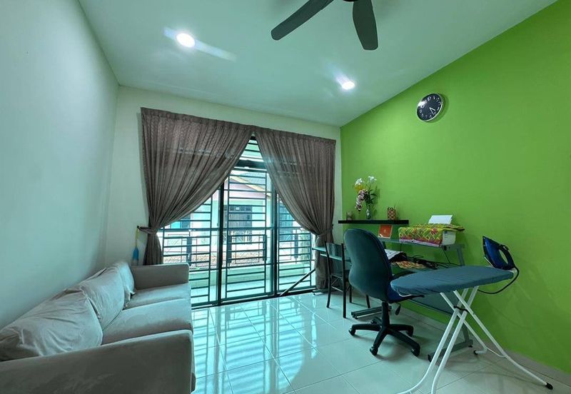 Iskandar Puteri / Taman Nusa Idaman / Double Storey Semi Detached House