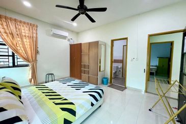 Iskandar Puteri / Taman Nusa Idaman / Double Storey Semi Detached House