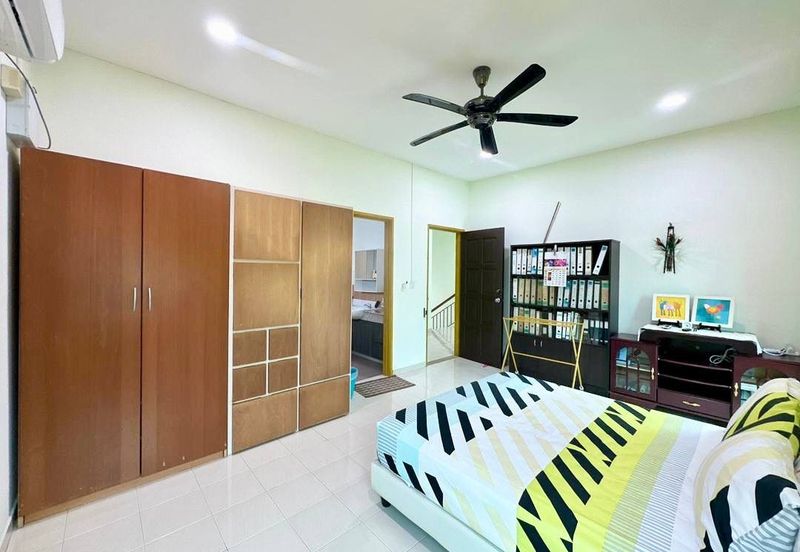 Iskandar Puteri / Taman Nusa Idaman / Double Storey Semi Detached House