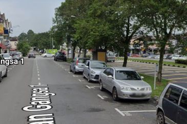 Kulai /Taman Gunung Pulai /Double Storey Shoplot /Unblock View Facing Main Road