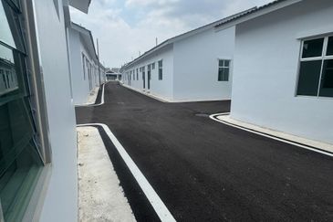 Kulai /Bandar Putra /Jalan Bayan 3 ✅Super big Single Storey Endlot House / Brand New Unit