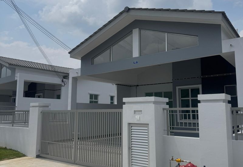 Kulai /Bandar Putra /Jalan Bayan 3 ✅Super big Single Storey Endlot House / Brand New Unit
