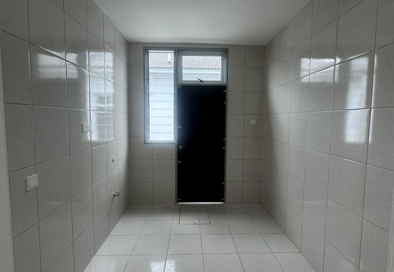 Kulai /Bandar Putra /Jalan Bayan 3 ✅Super big Single Storey Endlot House / Brand New Unit