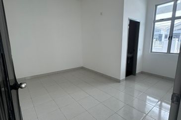 Kulai /Bandar Putra /Jalan Bayan 3 ✅Super big Single Storey Endlot House / Brand New Unit