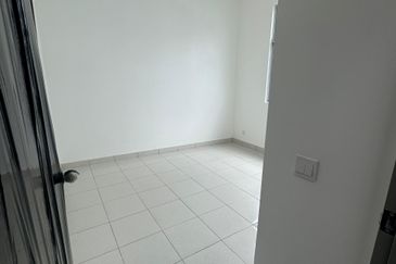 Kulai /Bandar Putra /Jalan Bayan 3 ✅Super big Single Storey Endlot House / Brand New Unit