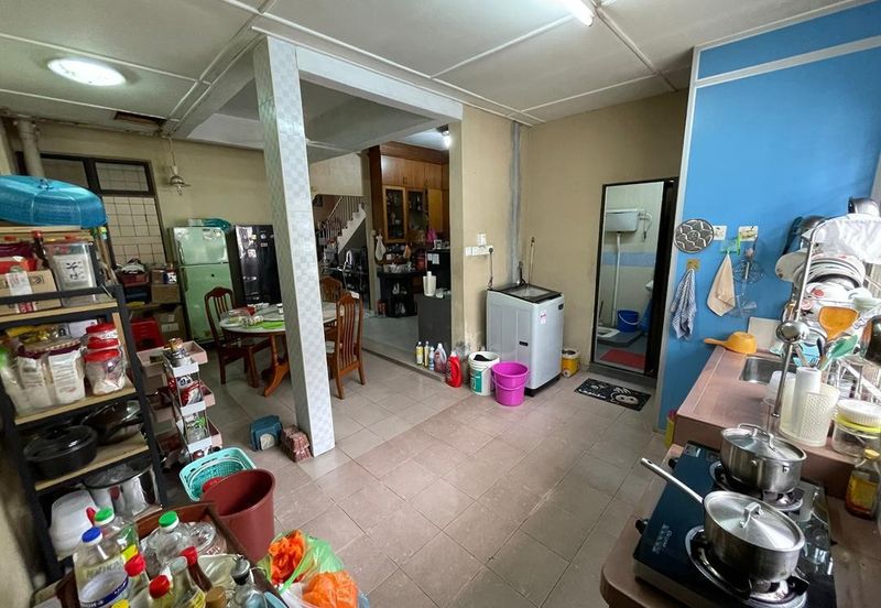 Kulai / Taman Sungai Emas / Jalan Budiman 6 / Double Storey House 