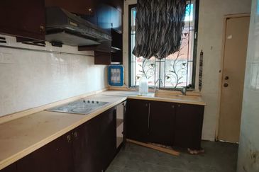 Kulai Bandar Putra / Jalan Kempas / Double Storey Semi-D / Unblock view