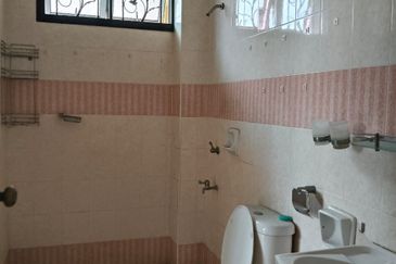 Kulai Bandar Putra / Jalan Kempas / Double Storey Semi-D / Unblock view