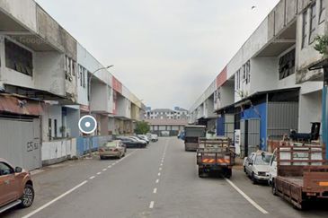  Pekan Nenas / Taman Perindustrian / 1.5 storey terrace factory / Light industry /  2 unit