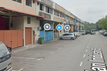  Pekan Nenas / Taman Perindustrian / 1.5 storey terrace factory / Light industry /  2 unit