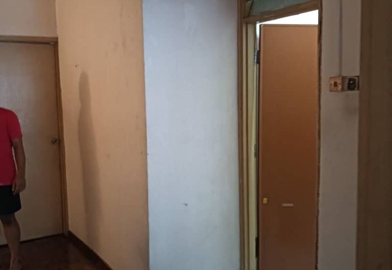 Johor Bahru / Tampoi / Taman Mewah Ria / Double Storey Terrace