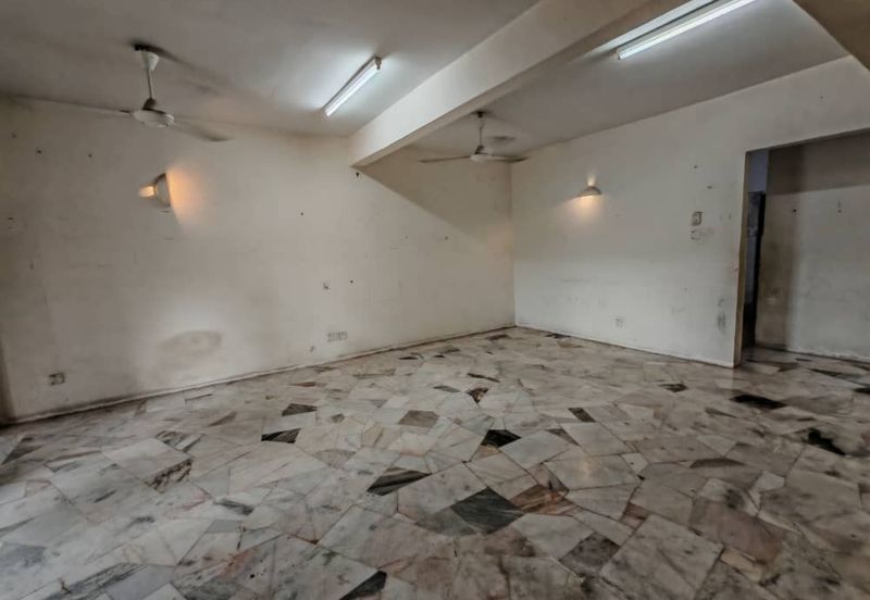 Kulai Bandar Indahpura / Jalan Teratai 36 /Double Storey House Unblock View 