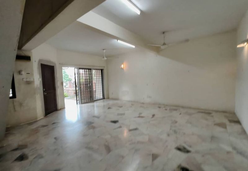 Kulai Bandar Indahpura / Jalan Teratai 36 /Double Storey House Unblock View 