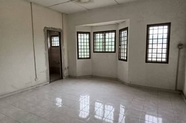 Kulai Bandar Indahpura / Jalan Teratai 36 /Double Storey House Unblock View 