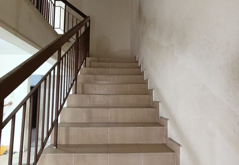 Kulai Bandar Indahpura / Jalan Teratai 36 /Double Storey House Unblock View 