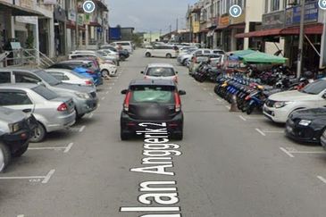 Kulai / Taman Kulai Utama / Double Storey Shop End lot 