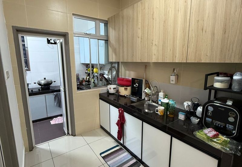 Kulai / Bandar Putra / Jalan Camar Alpinia / Double Storey Terrace House 