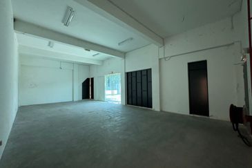 Senai / Jalan Ekoperniagaan / Taman Ekoperniagaan / Eco Business Park 1, Phase 1 / 1.5 Storey Semi-D Factory / Medium Industrial 