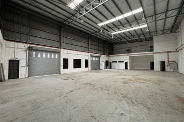 Senai / Jalan Ekoperniagaan / Taman Ekoperniagaan / Eco Business Park 1, Phase 1 / 1.5 Storey Semi-D Factory / Medium Industrial 