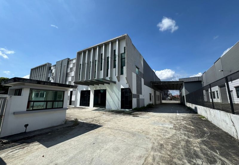 Senai / Jalan Ekoperniagaan / Taman Ekoperniagaan / Eco Business Park 1, Phase 1 / 1.5 Storey Semi-D Factory / Medium Industrial 