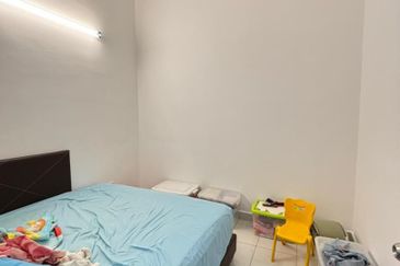 Kulai / Bandar Putra / Jalan Puyuh / Single Storey House