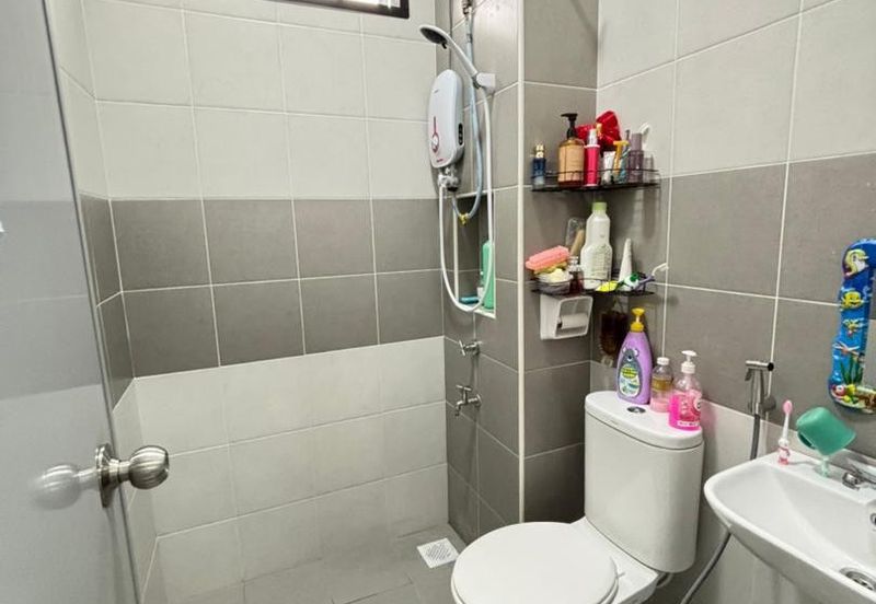 Kulai / Bandar Putra / Jalan Puyuh / Single Storey House