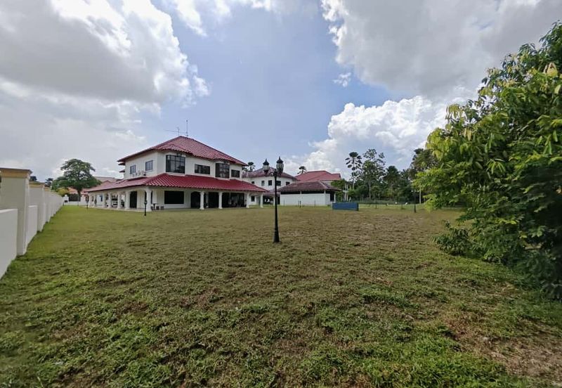Kulai / Bandar Putra / Palm Villa【Gate A】Double Storey Bungalow 